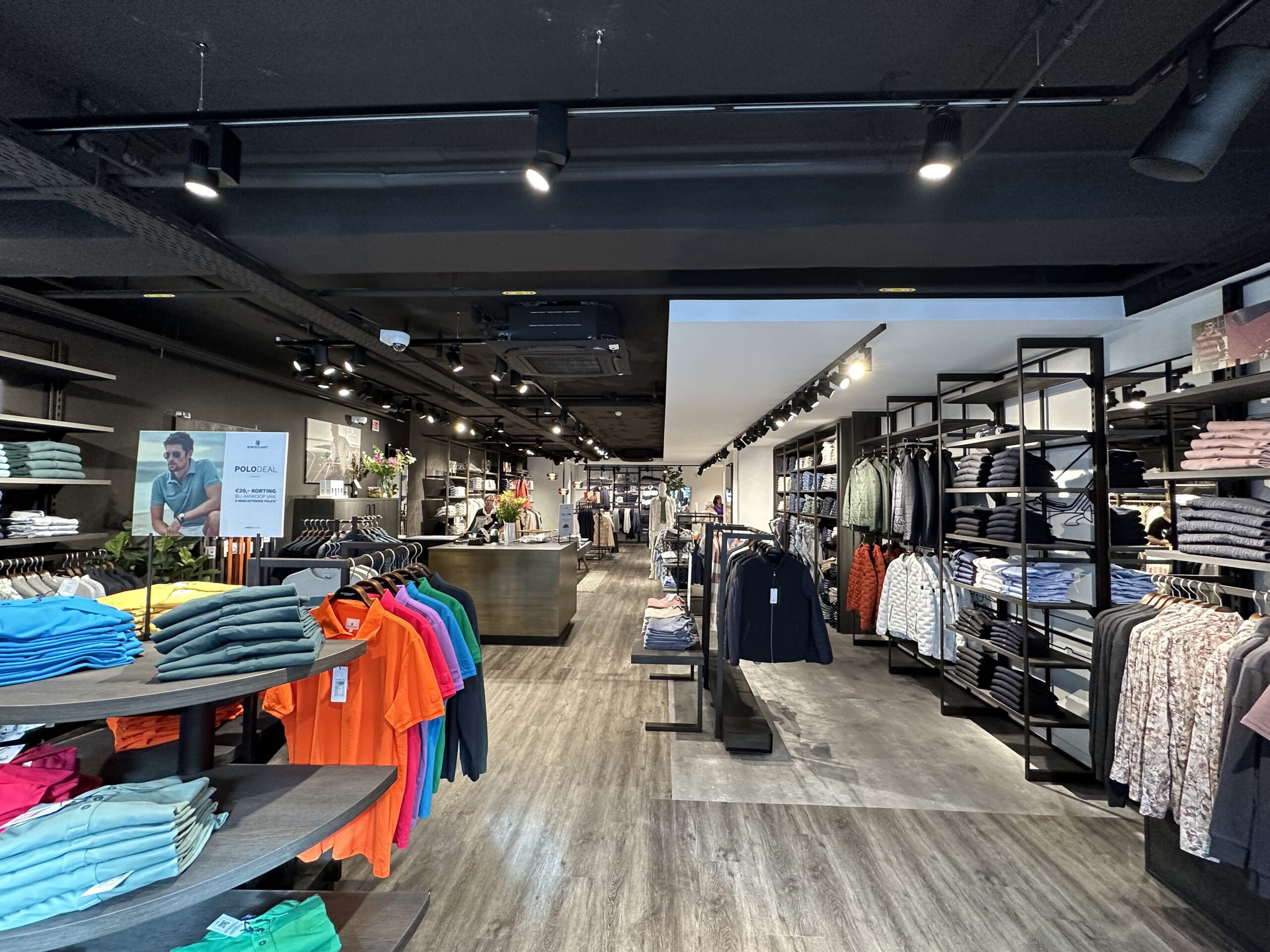 Winkel State of Art Sluis foto